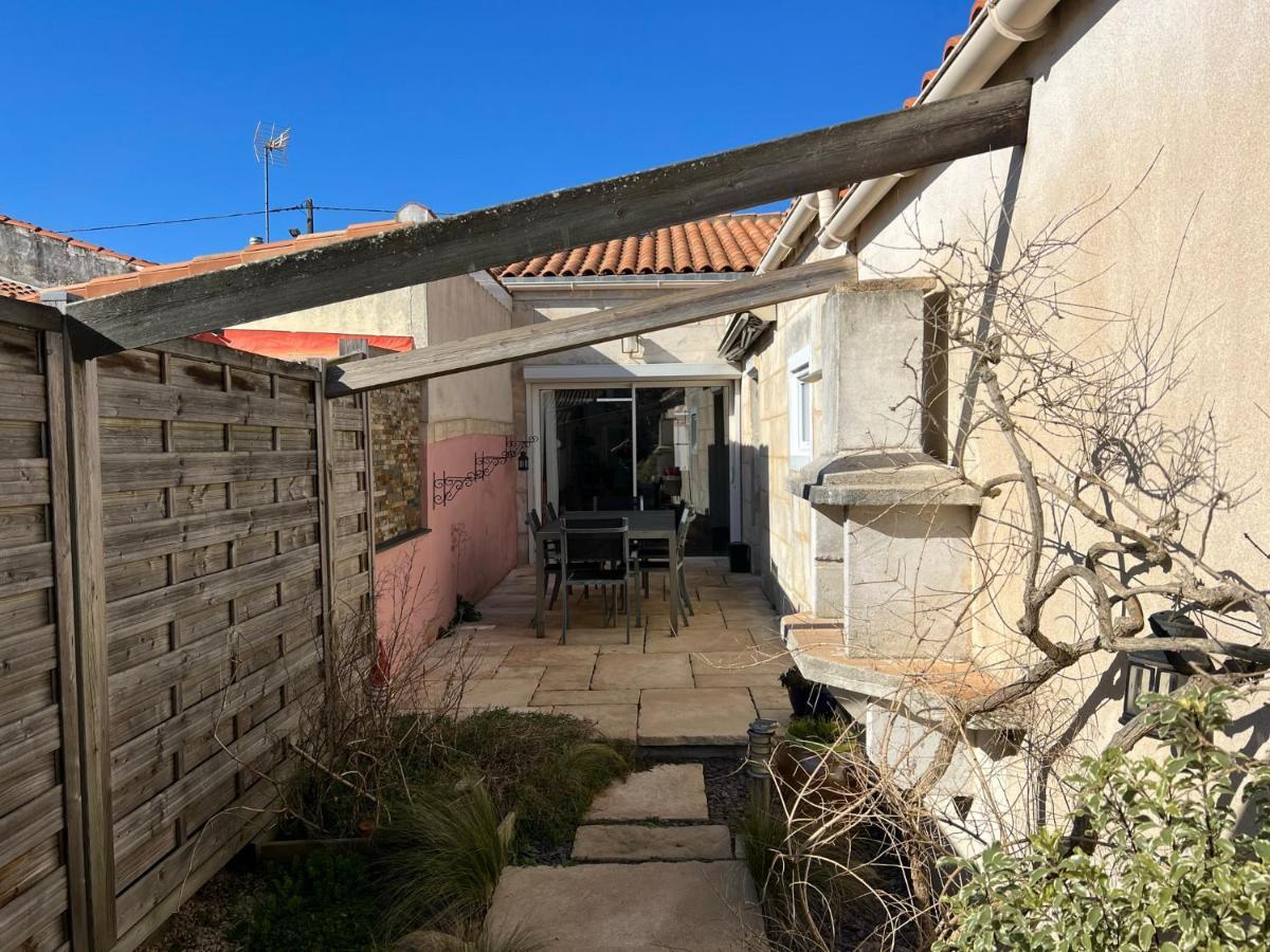 Maison Avec Jardin Et Garage 罗什福尔 外观 照片